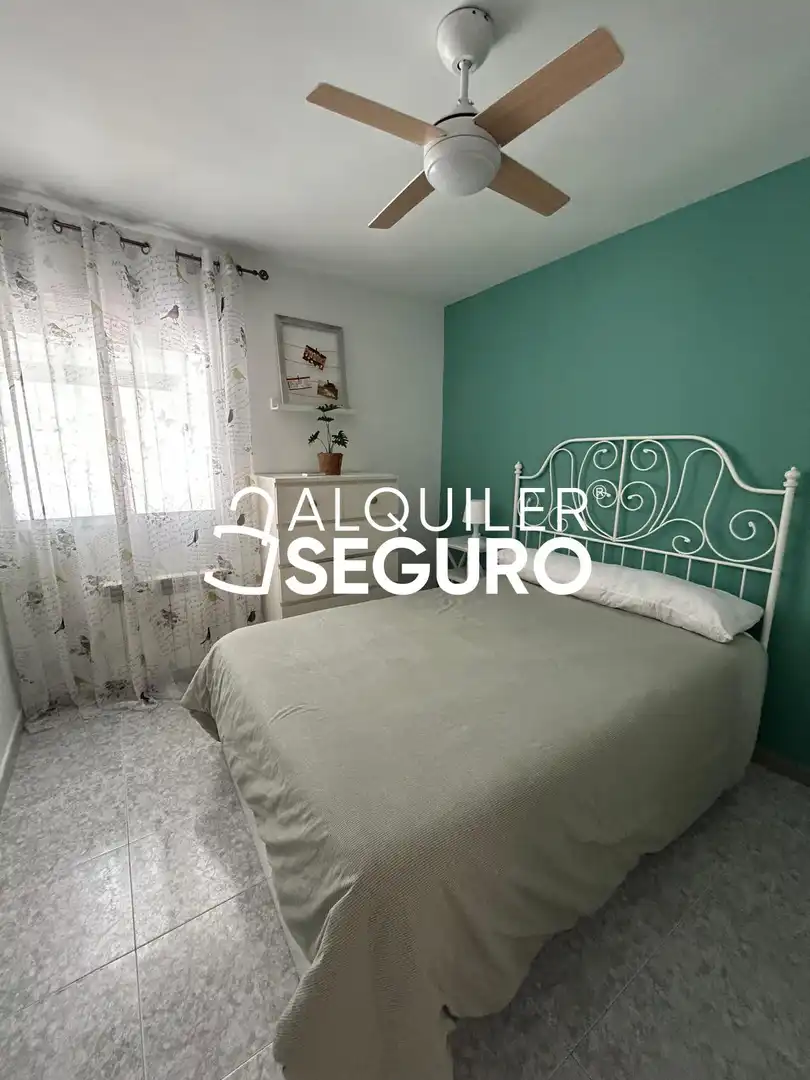 Habitación de Piso de alquiler en Alcalá de Henares con Aire acondicionado, Calefacción y Terraza