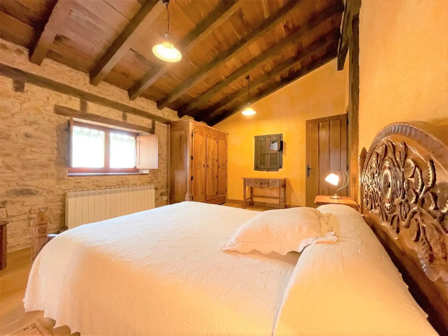 Schlafzimmer von Country house zum Verkauf in Villarcayo de Merindad de Castilla la Vieja mit Terrasse, Möbliert und Balkon