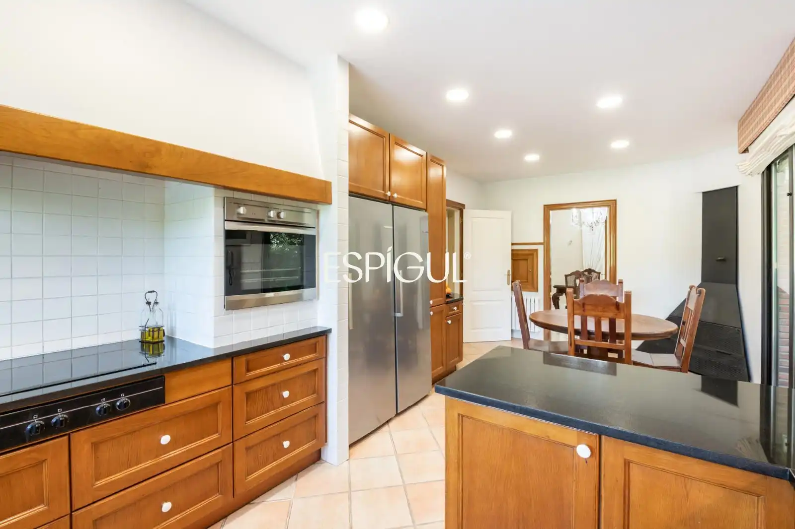 Kitchen of Houses for sale in Sant Cugat del Vallès  with Air Conditioner, Heating and Storage room