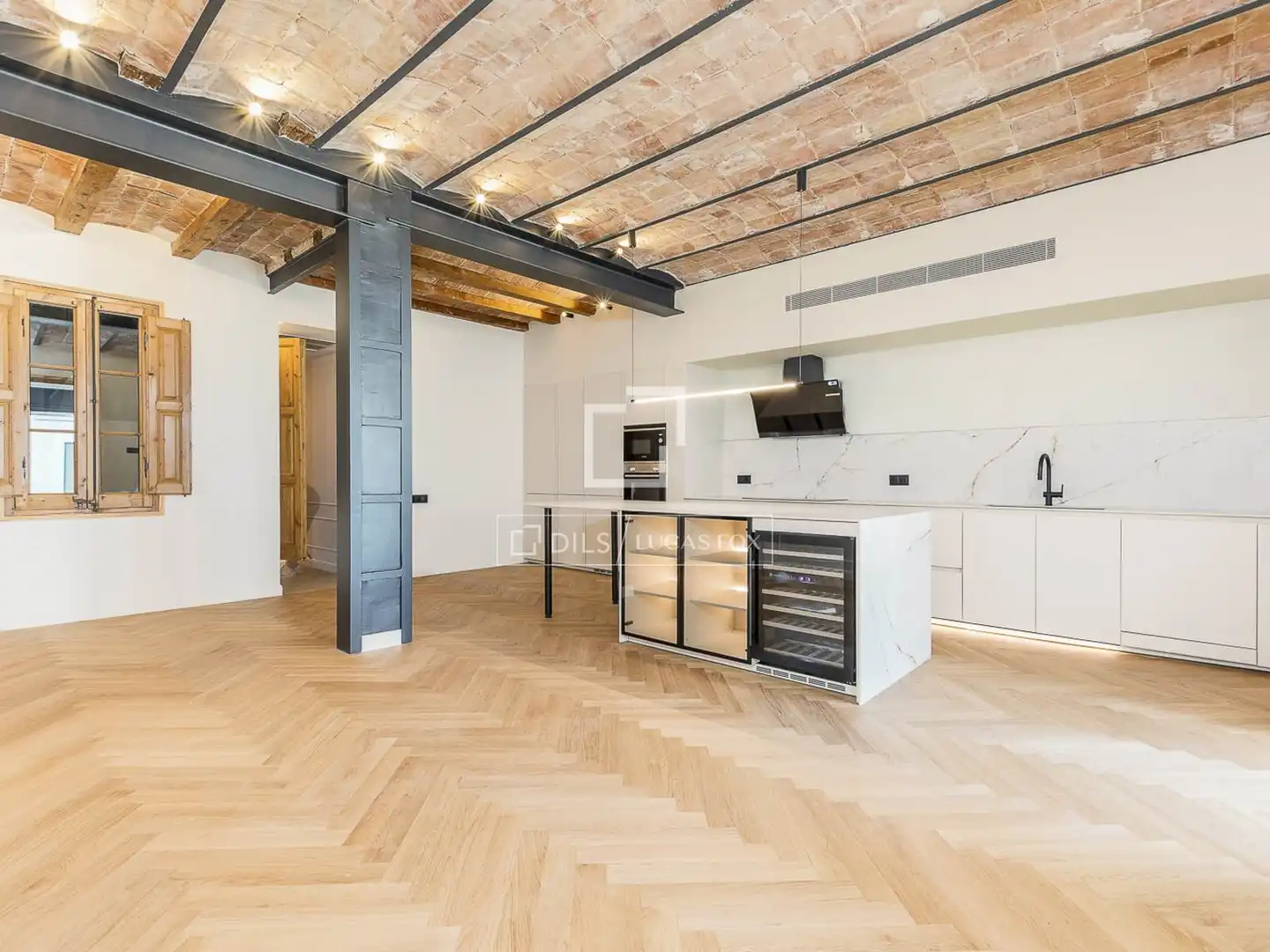 Appartamento con balcone in vendita a Eixample