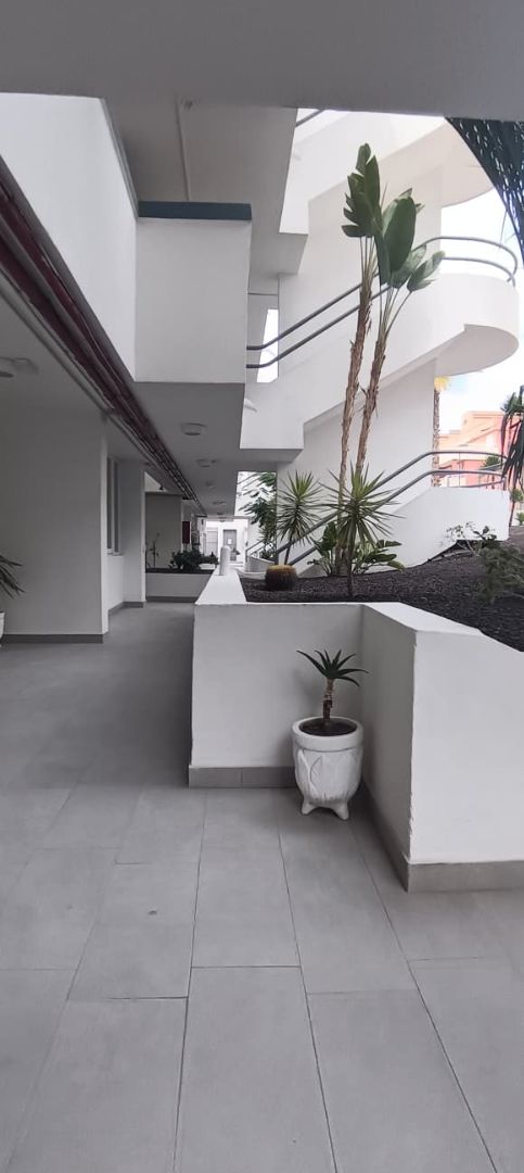 Apartment for sale in Arona  with Air Conditioner, Terrace and Oven