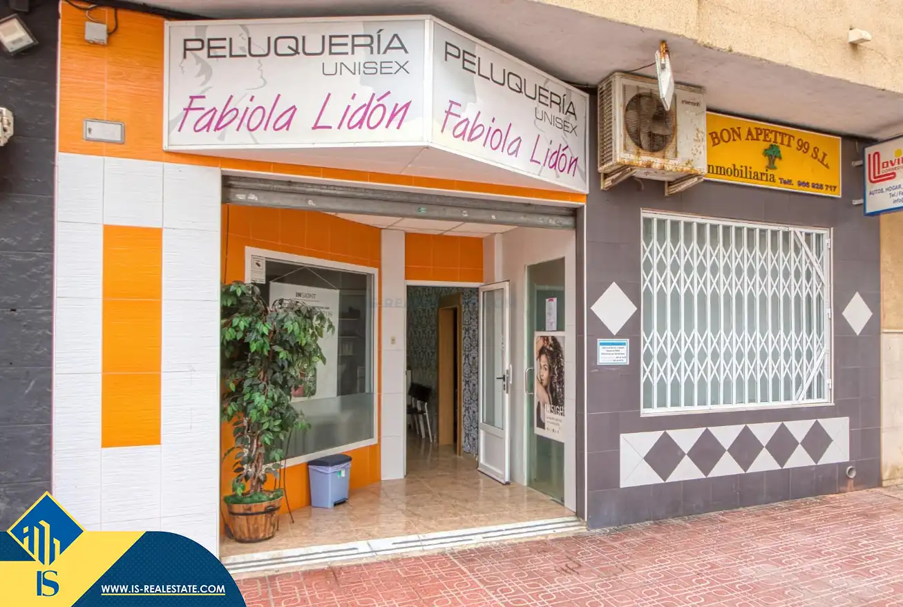 Local en venda en Torrevieja amb Aire condicionat, Calefacció i Moblat