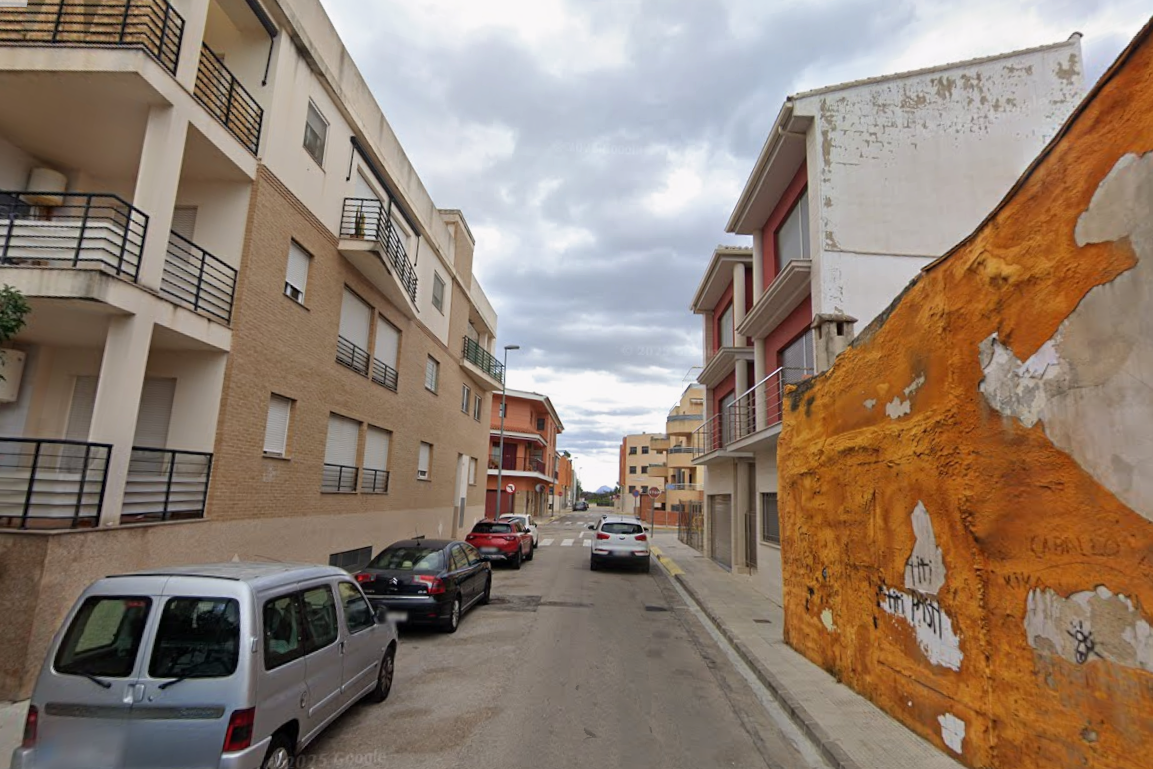 Außenansicht von Erdgeschoss zum Verkauf in Beniarjó mit Terrasse