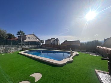 Villa avec piscine à vendre à MIQUEL COSTA I LLOBERA