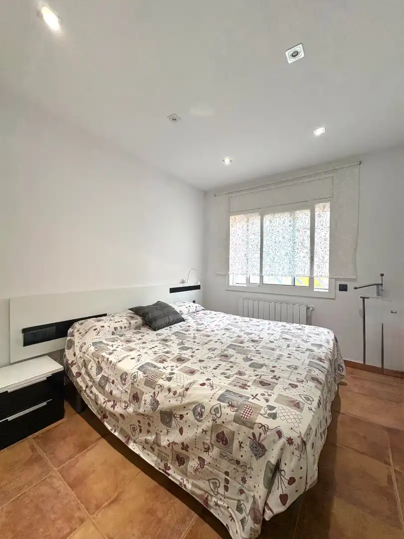 Habitación de Casa o chalet en venta en Rubí con Aire acondicionado, Calefacción y Jardín privado