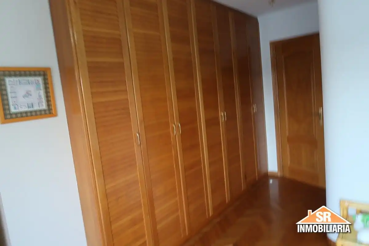 Habitación de Casa adosada de alquiler en Sada (A Coruña) con Calefacción, Parquet y Terraza