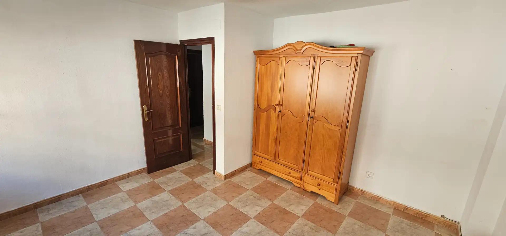 Habitación de Piso en venta en Maracena con Amueblado