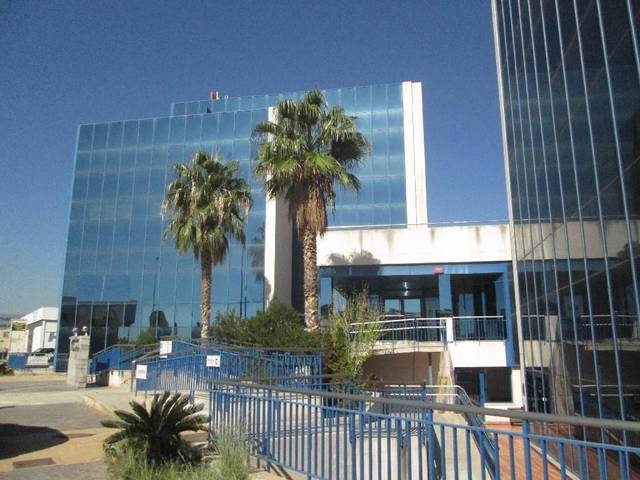 Garaje en Venta en JERONIMO ROURE en Avenida de Abril - 9 de Octubre