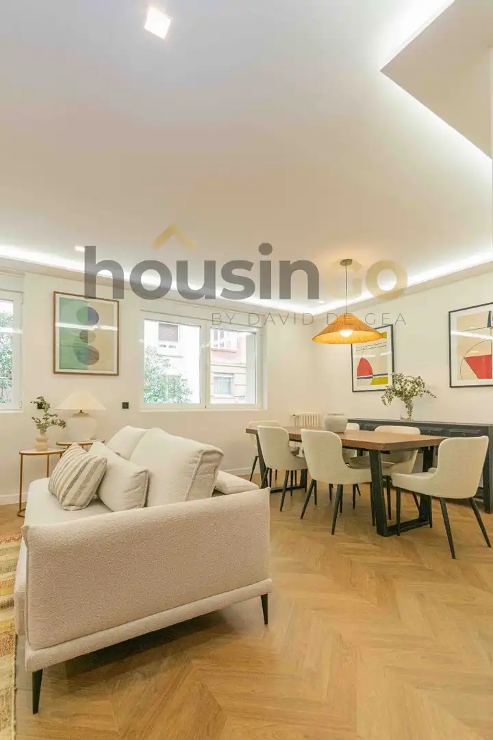 Flat with terrace for sale in Doctor Castelo, imagen 10