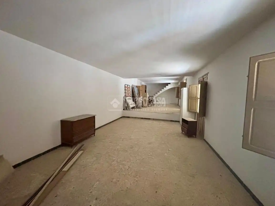 Casa adosada en venta en Jódar