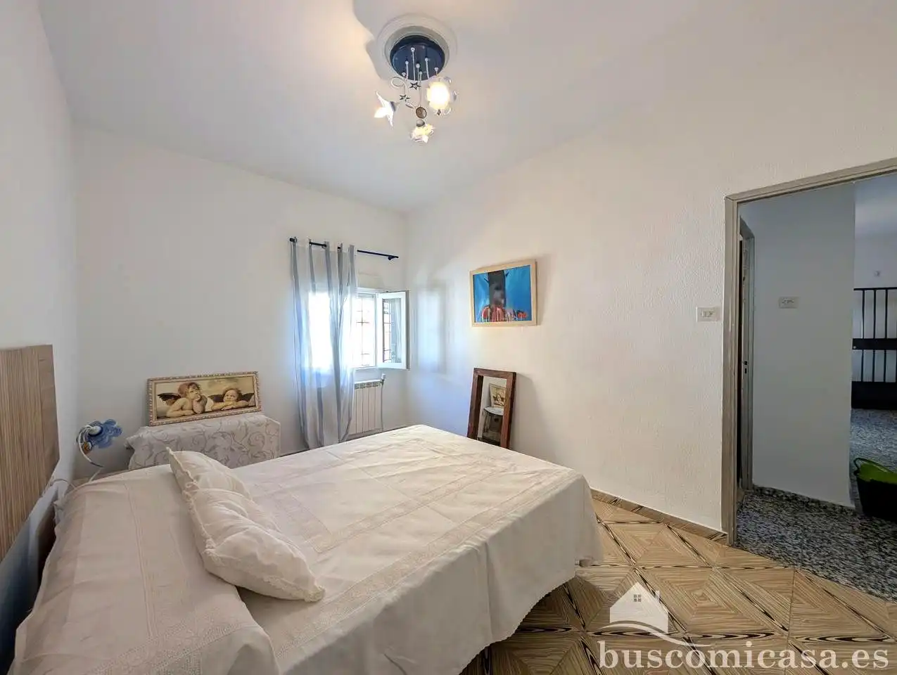 Habitación de Casa o chalet en venta en Linares con Calefacción, Terraza y Trastero