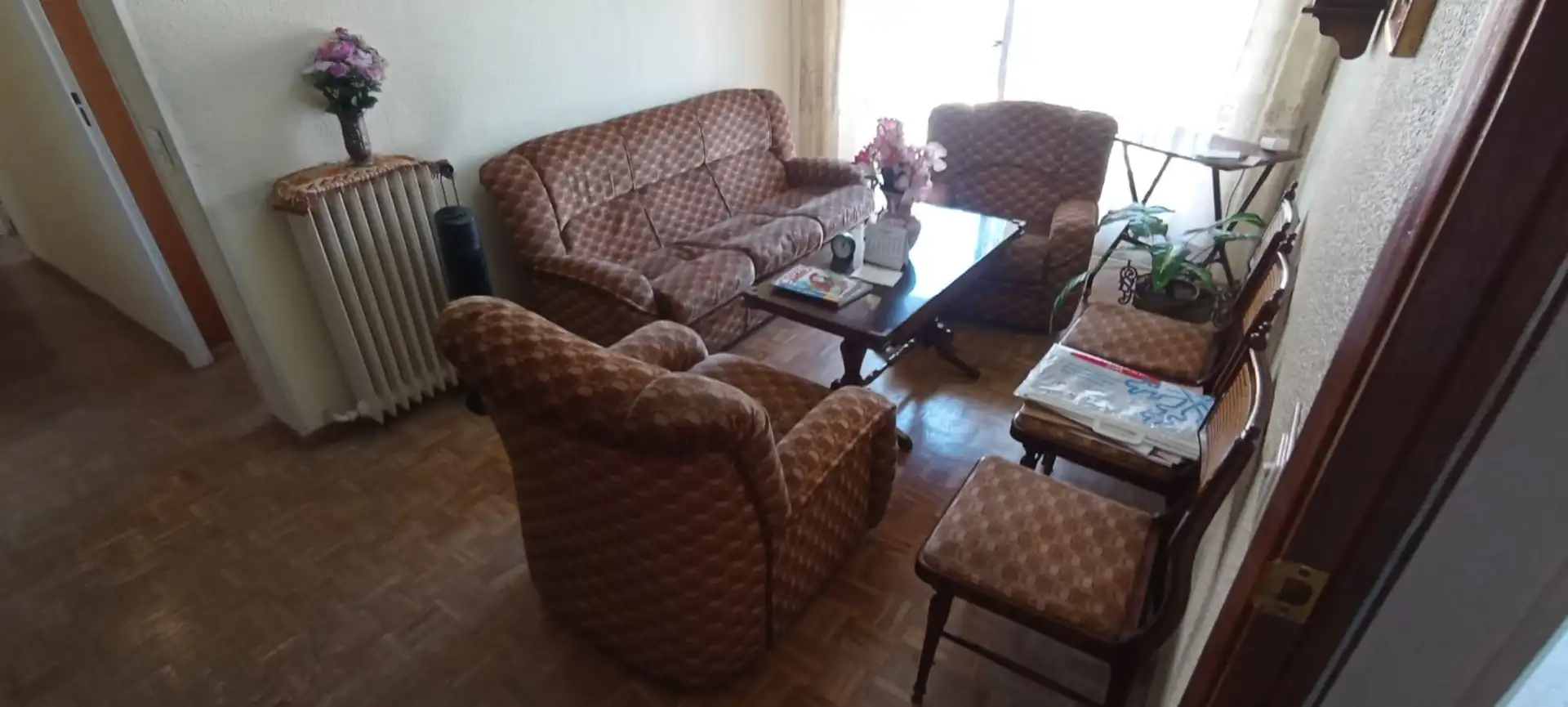 Sala d'estar de Pis en venda en Madrid amb Calefacció i Terrassa