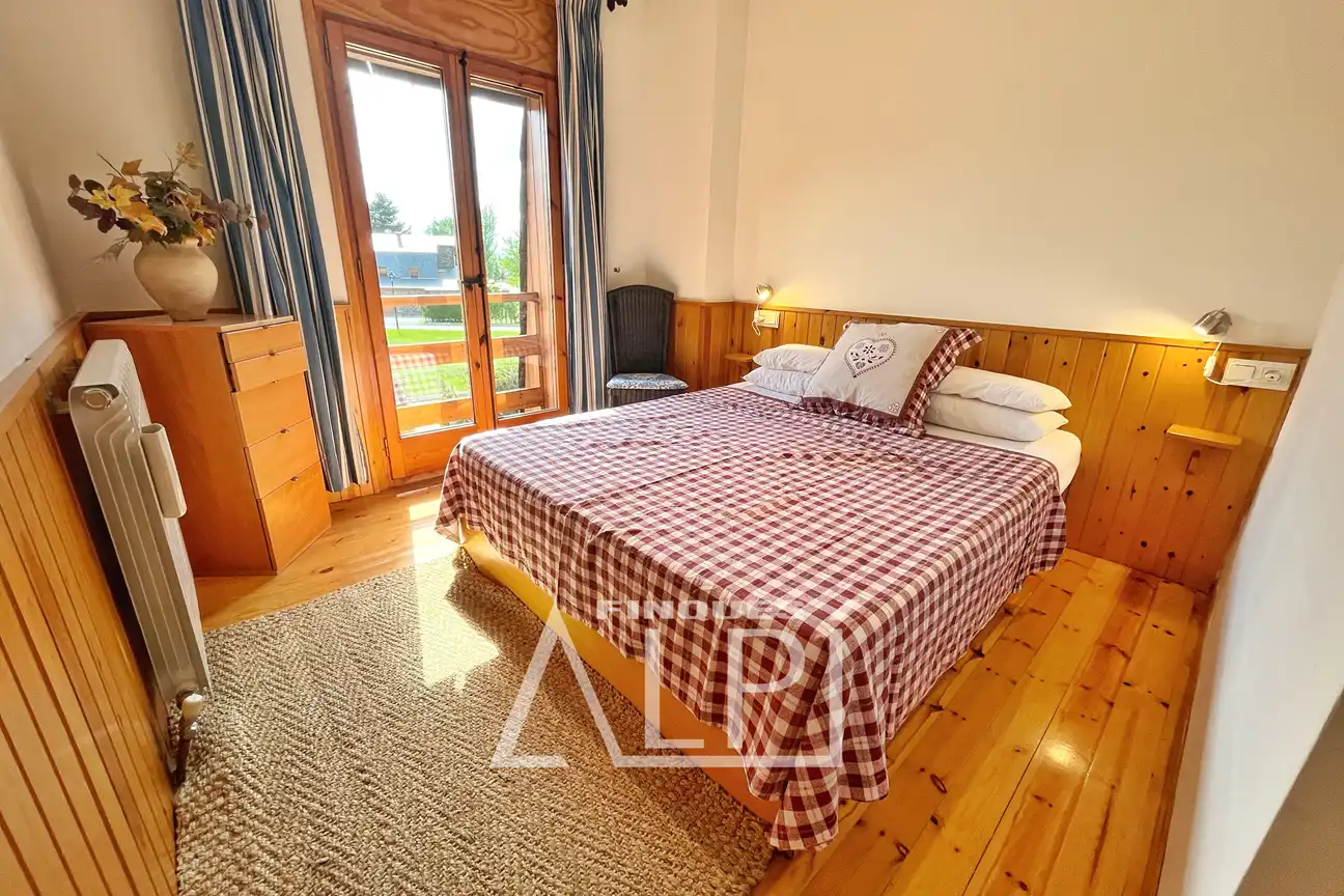 Bedroom of Detached homes for sale in Prats i Sansor  with Heating, Private garden and Parquet flooring