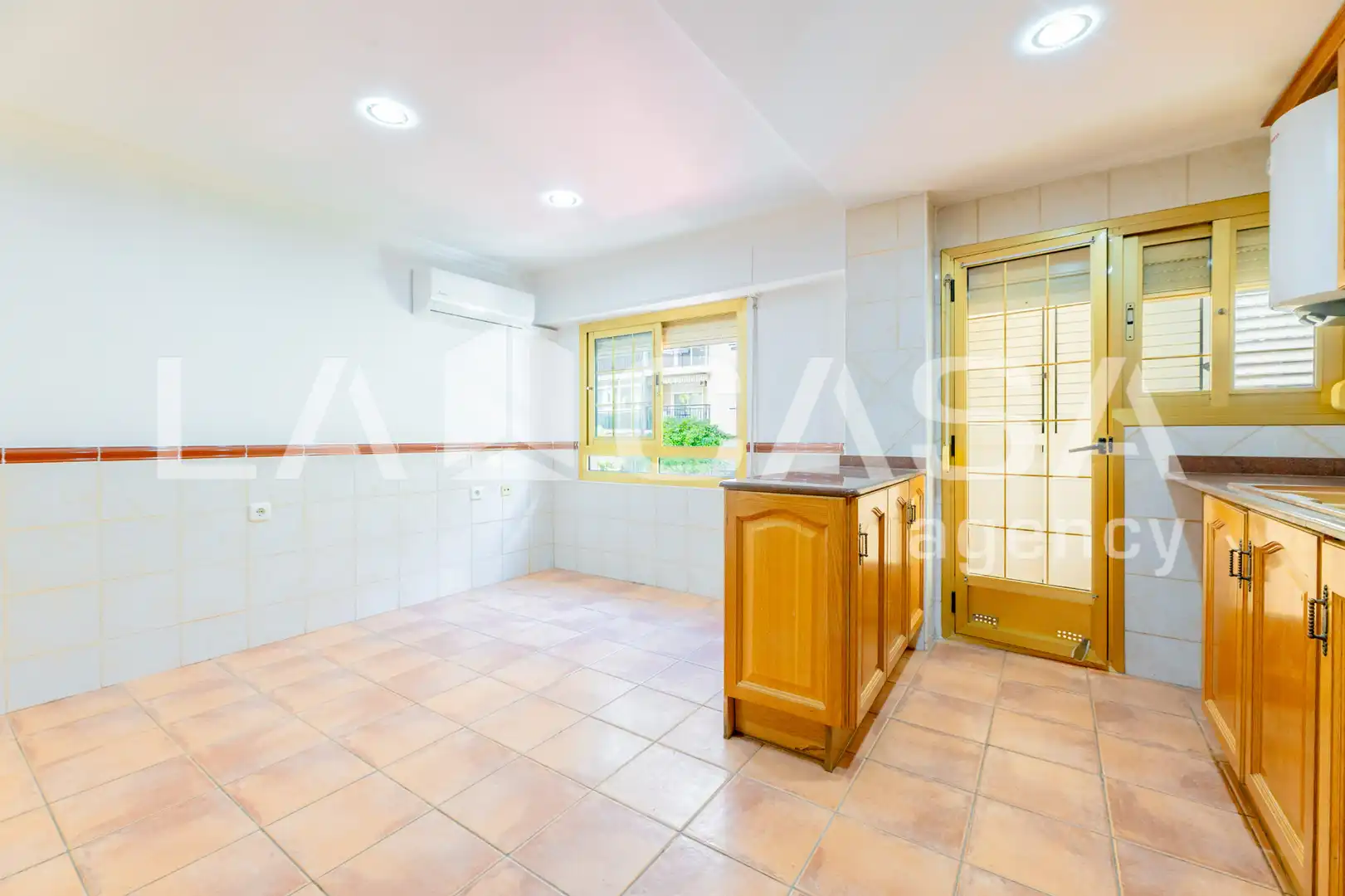 Cocina de Piso en venta en Valencia con Balcón
