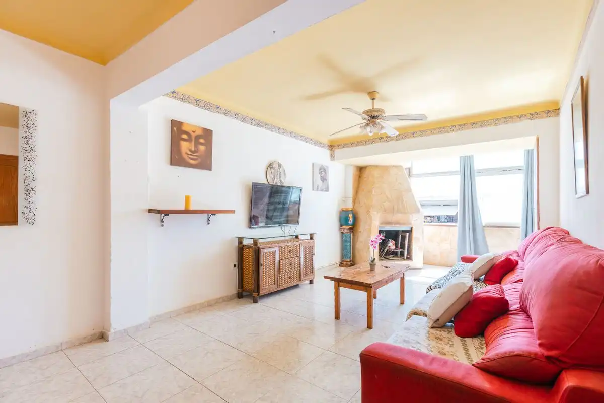Sala de estar de Piso en venta en Santa Eulària des Riu con Aire acondicionado, Calefacción y Terraza