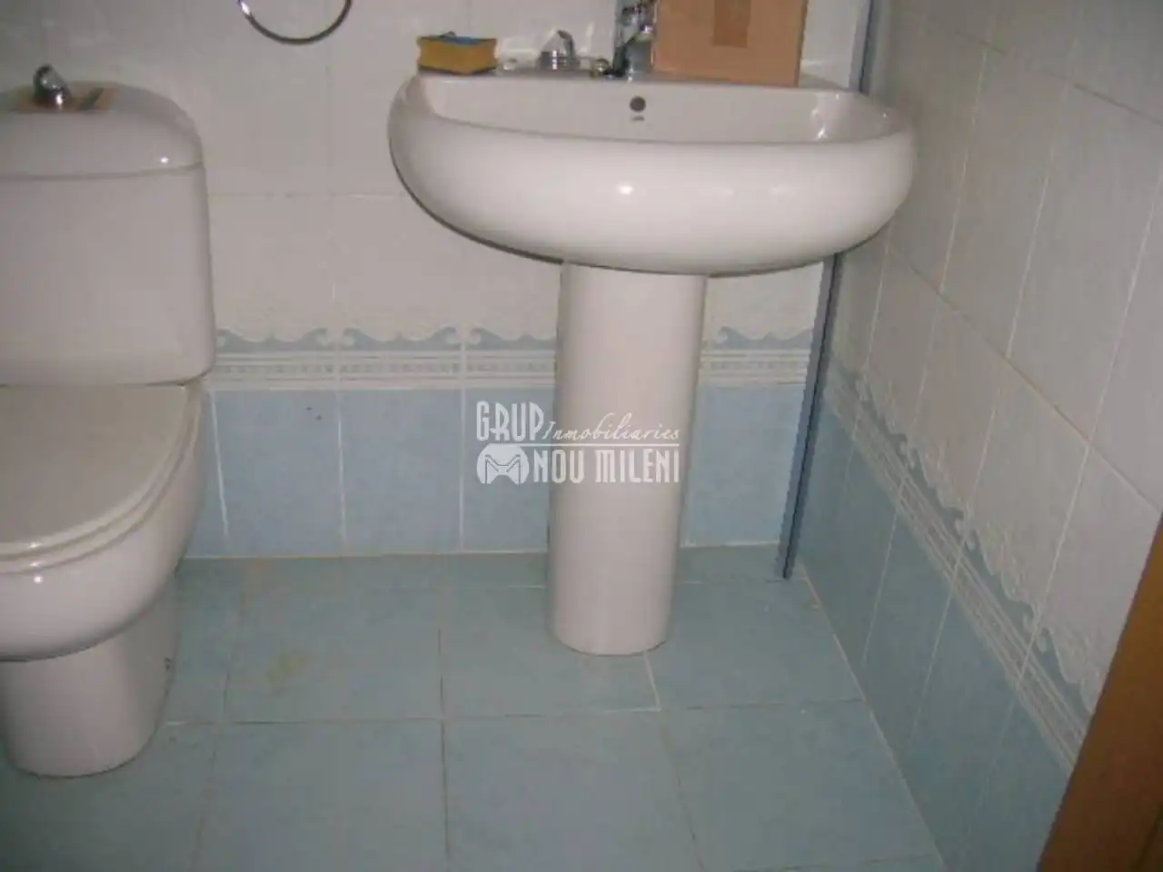 Baño de Piso de alquiler en Catarroja con Aire acondicionado, Calefacción y Terraza