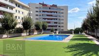 Piscina de Dúplex en venda en Terrassa amb Aire condicionat, Calefacció i Terrassa