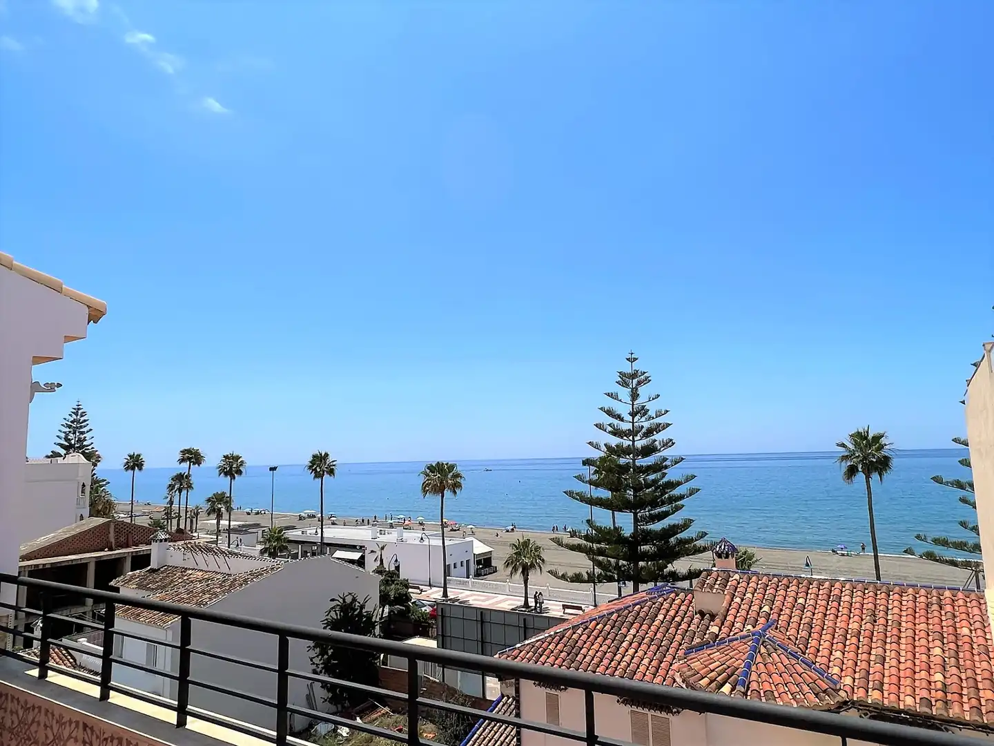 Vista exterior de Ático en venta en Torrox con Terraza, Amueblado y Horno