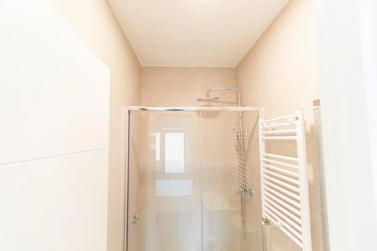 Baño de Piso de alquiler en Madrid con Aire acondicionado, Calefacción y Terraza