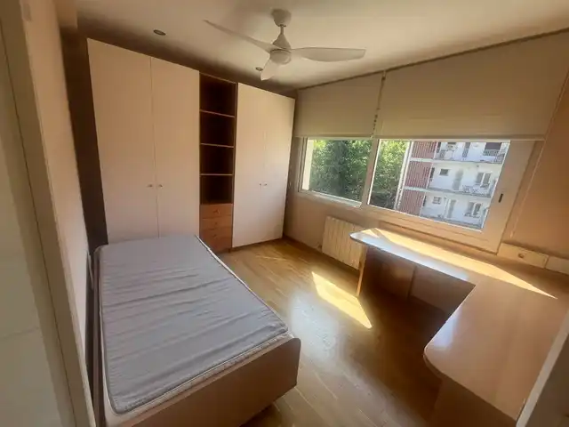 Schlafzimmer von Wohnung zur Miete in Sant Cugat del Vallès mit Klimaanlage, Heizung und Parkett