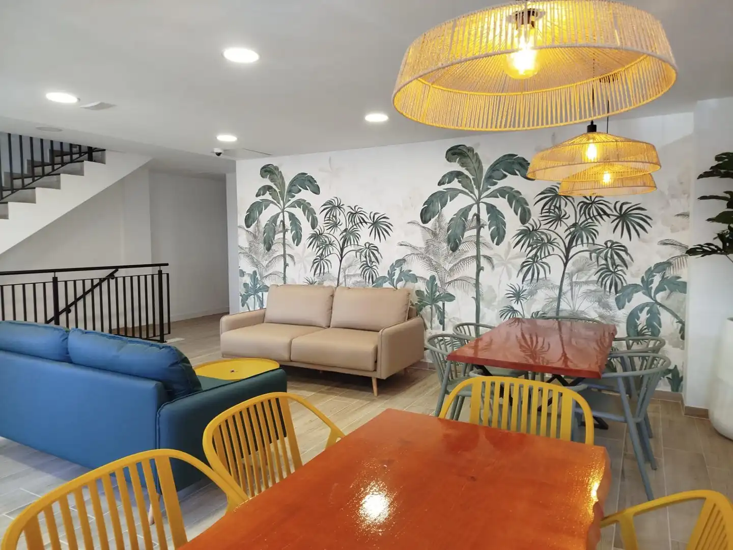 Sala d'estar de Estudi de lloguer en Las Palmas de Gran Canaria amb Moblat