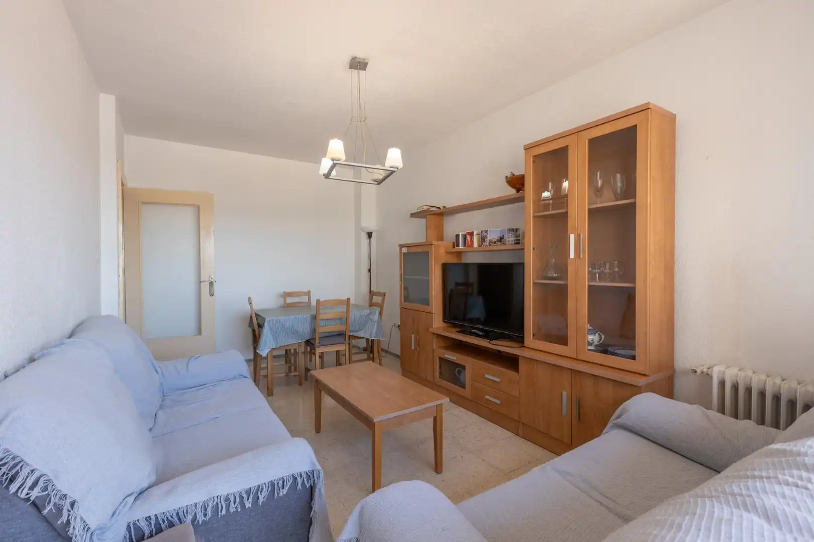Living room of Flat for sale in Granada  with Heating and Balcony