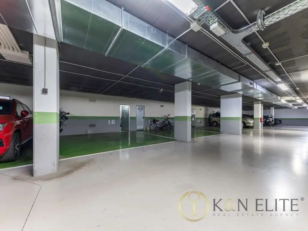 Parking de Ático en venta en Alicante / Alacant con Aire acondicionado, Jardín privado y Terraza