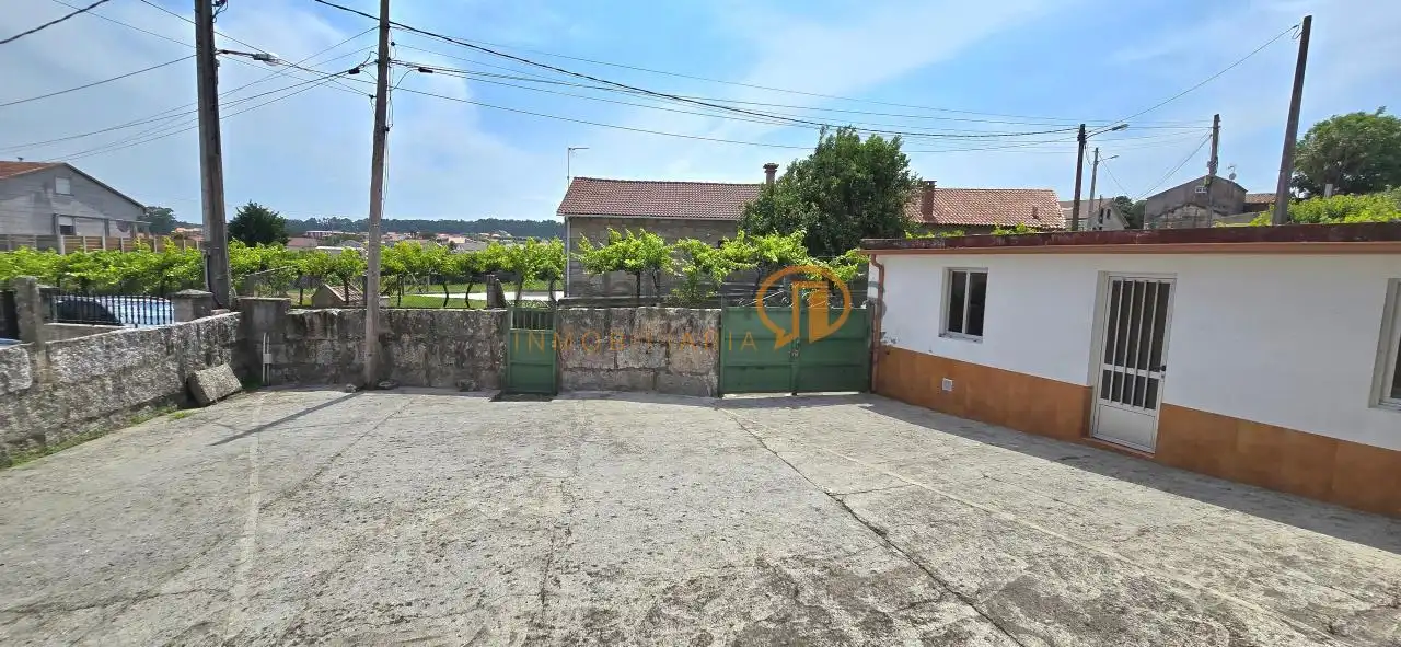 Exterior view of Country homes for sale in Vilanova de Arousa  with Heating, Private garden and Terrace