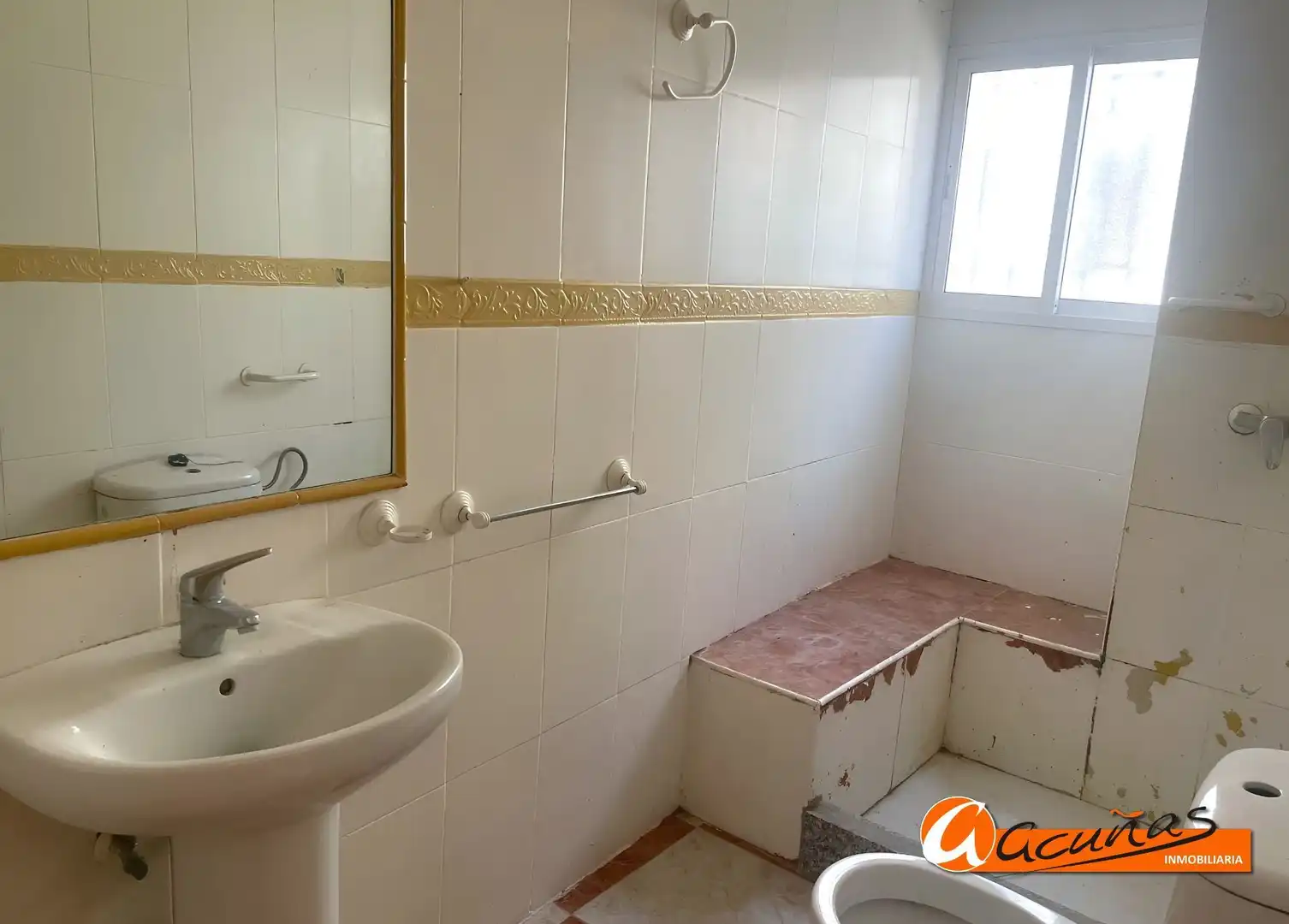 Baño de Casa adosada en venta en Teba con Terraza y Trastero