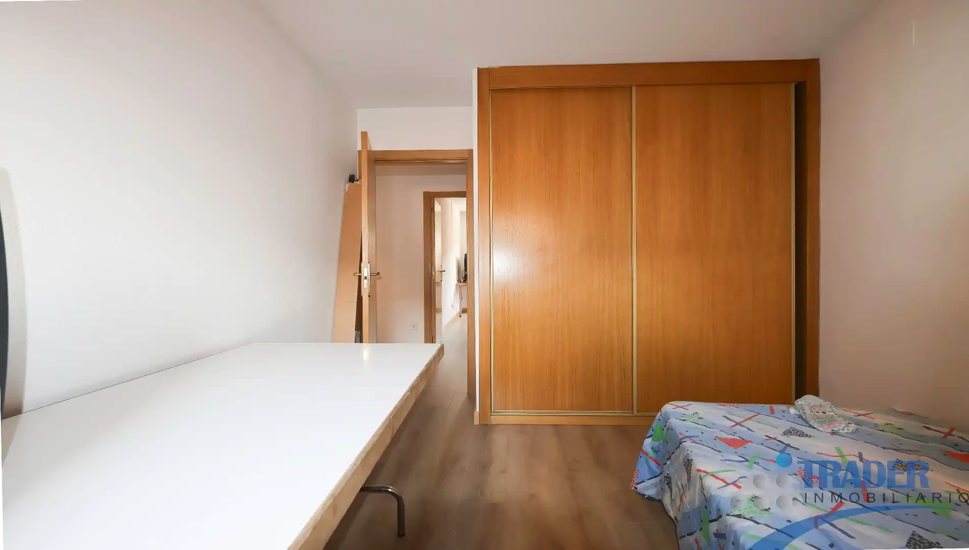 Habitación de Piso en venta en Camarena con Jardín privado, Terraza y Trastero