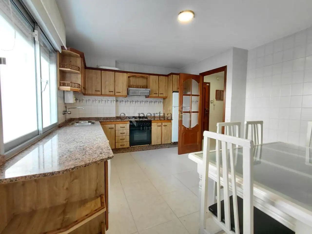 Cocina de Piso en venta en Boiro con Calefacción, Terraza y Trastero