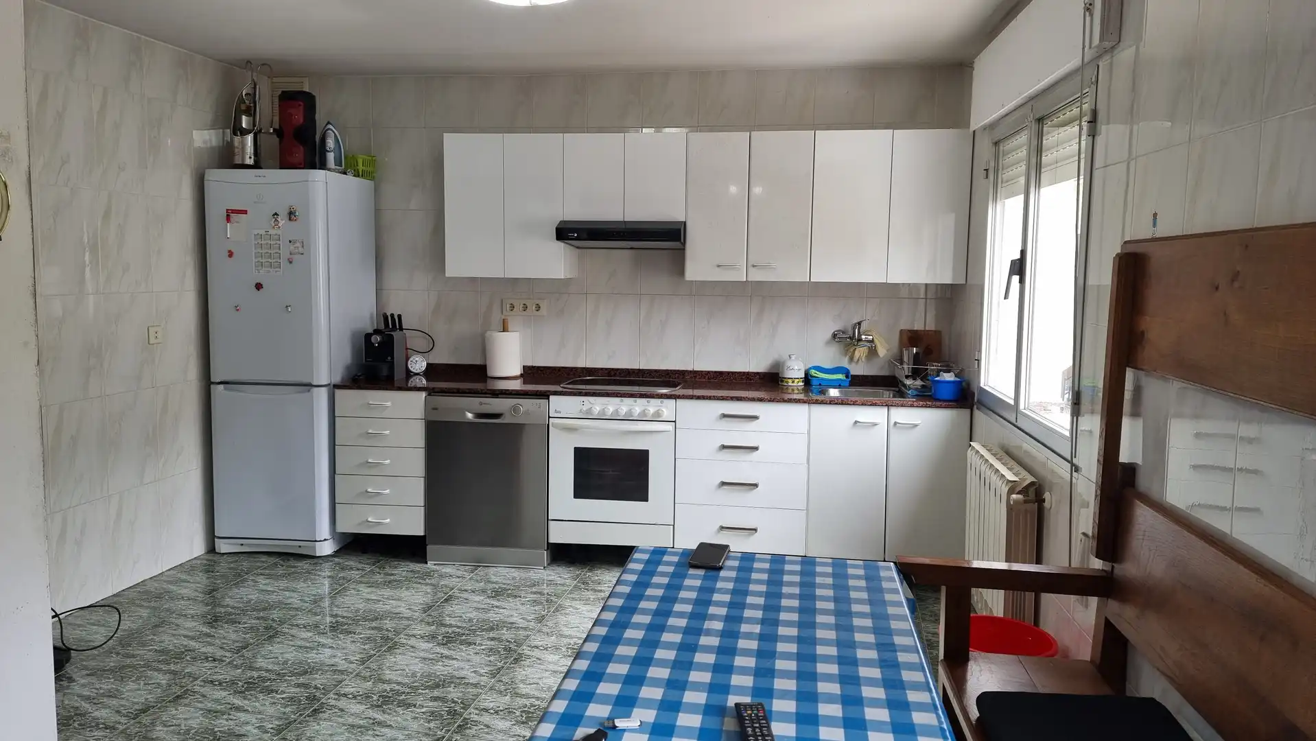 Cuina de Casa adosada en venda en Cabrales amb Calefacció i Moblat