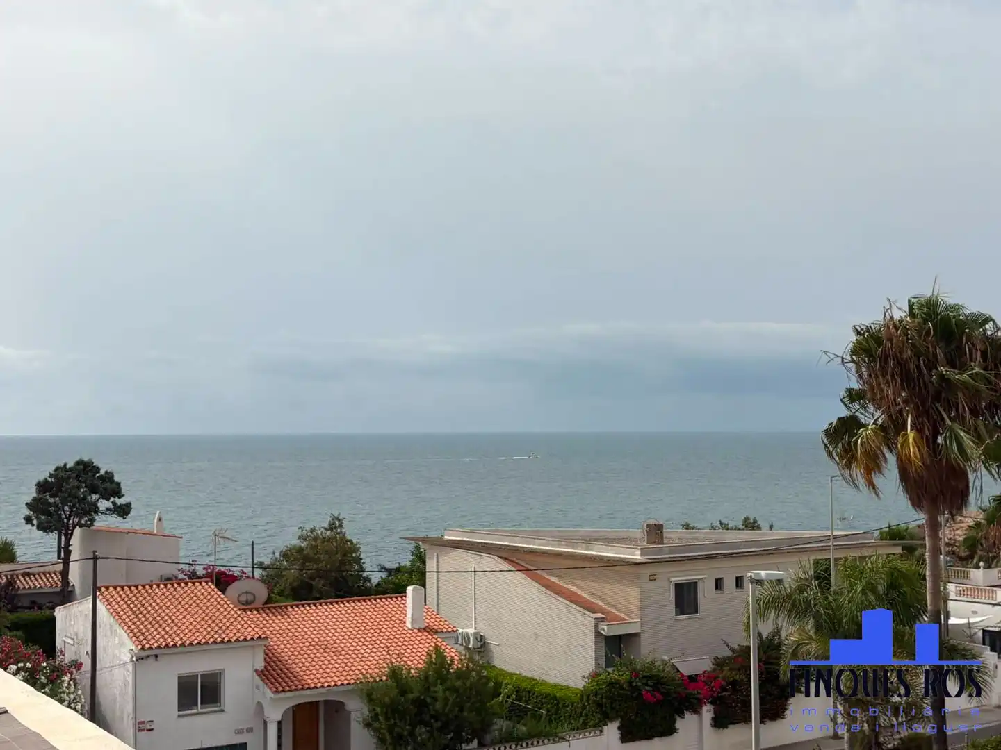 Außenansicht von Wohnungen zum Verkauf in Vinaròs mit Klimaanlage, Heizung und Terrasse