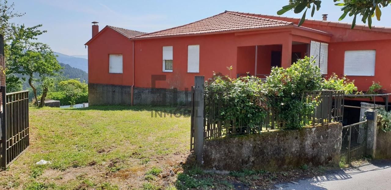 House or chalet for sale in Coles