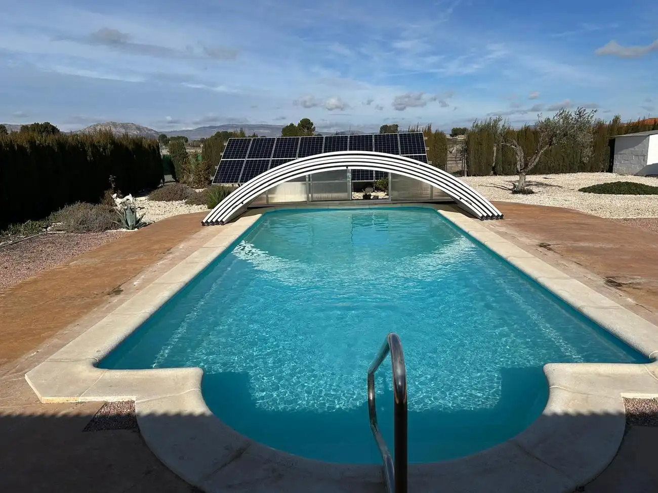 Piscina de Finca rústica en venta en Villena con Piscina