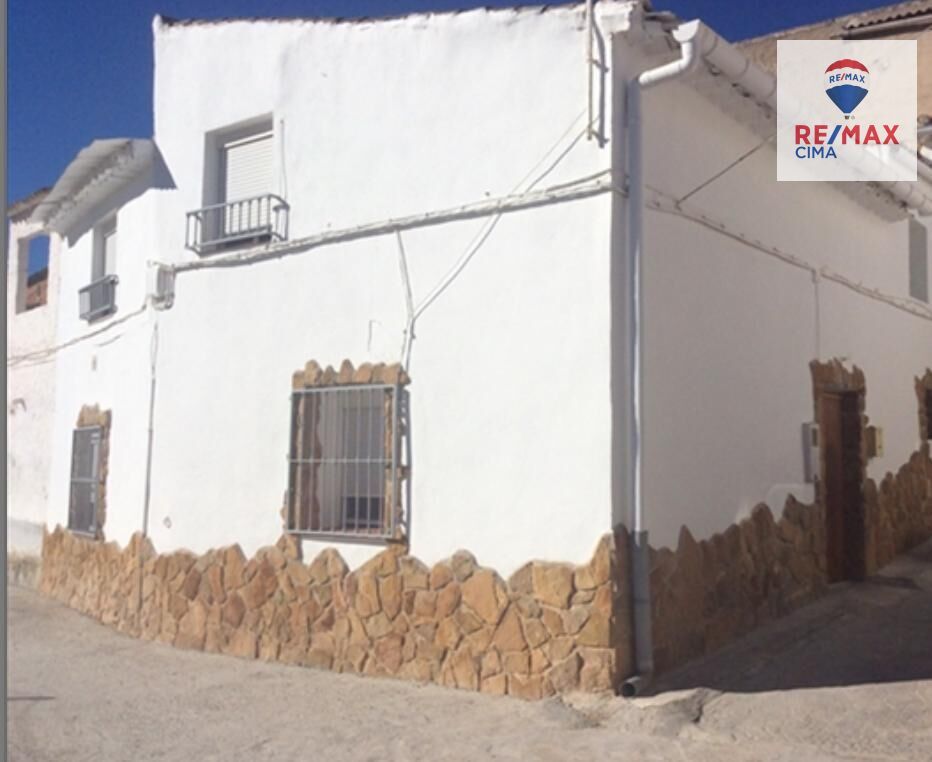 Exterior view of Single-family semi-detached for sale in Zújar