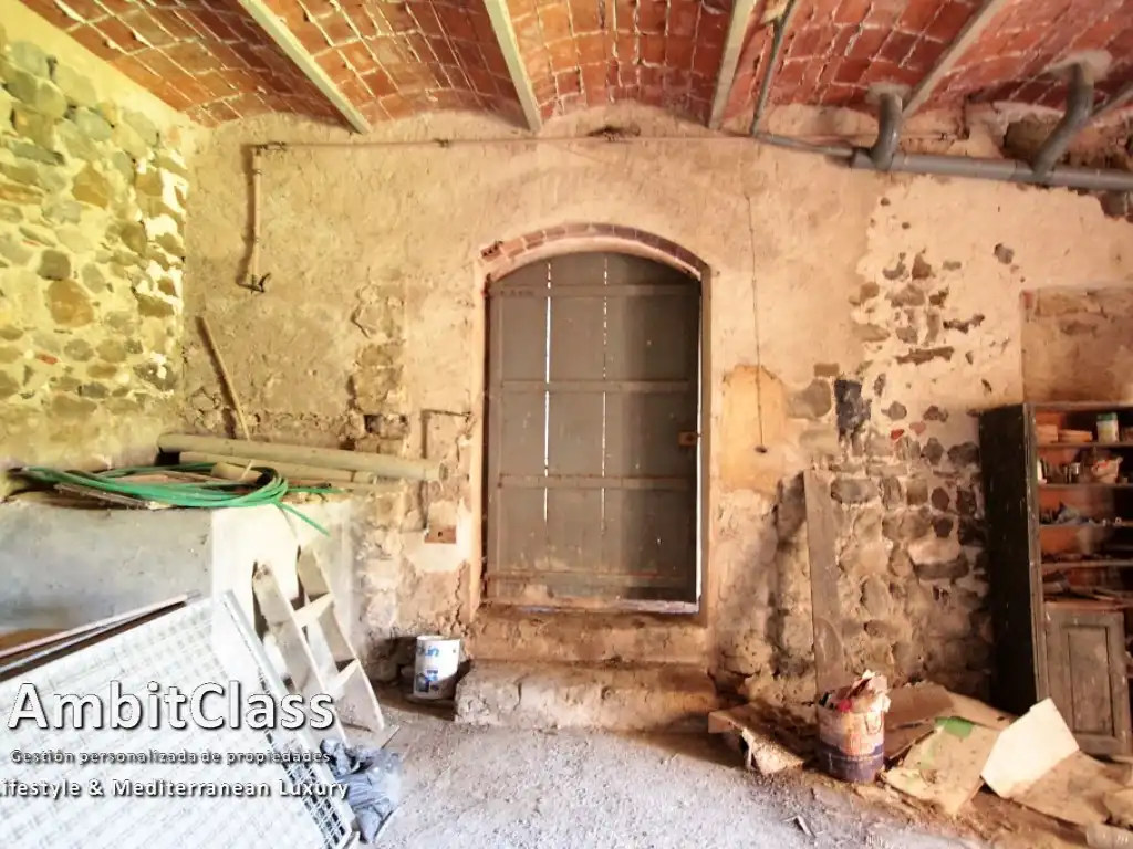 Houses for sale in Besalú  with Heating, Private garden and Terrace
