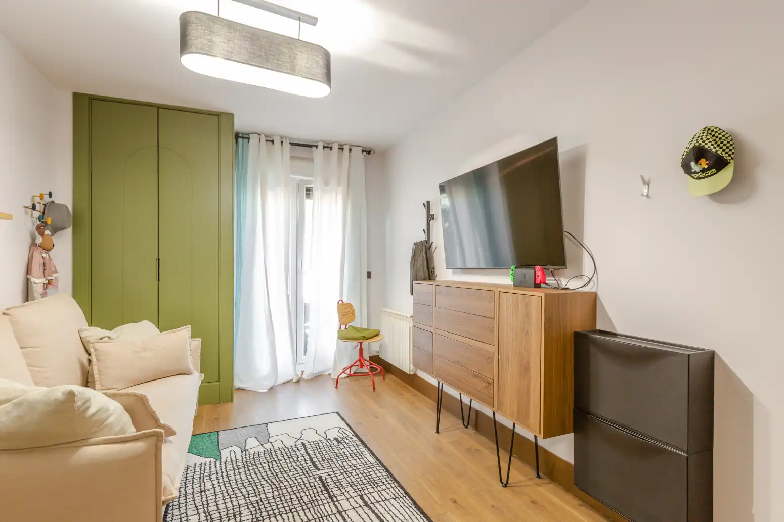 Sala de estar de Casa adosada en venta en Valle de Elorz / Elortzibar con Aire acondicionado, Calefacción y Jardín privado
