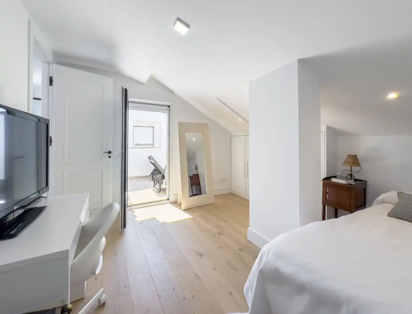 Schlafzimmer von Maisonette zum Verkauf in Marbella mit Klimaanlage, Heizung und Parkett
