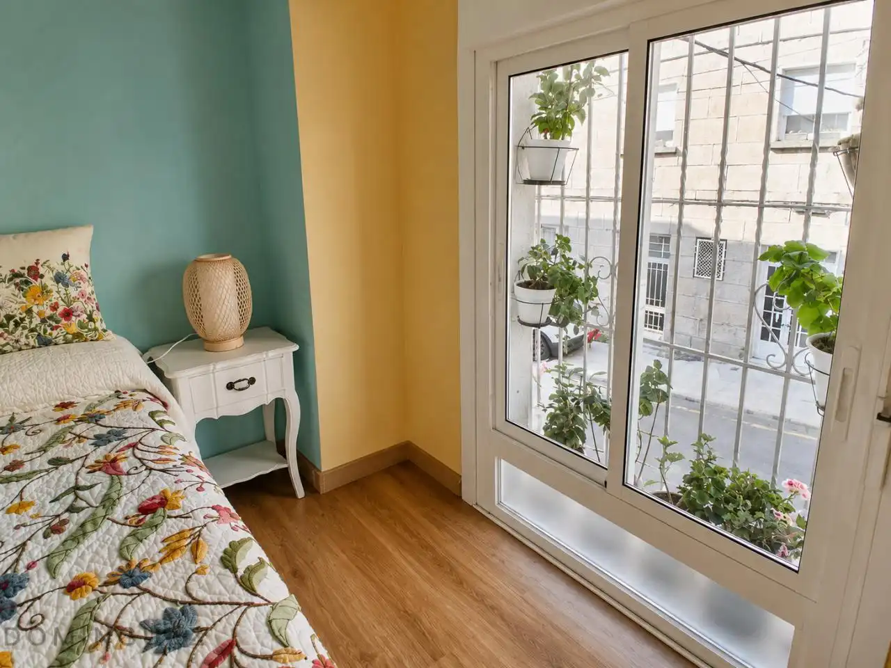 Terraza de Planta baja en venta en Vigo  con Calefacción y Amueblado