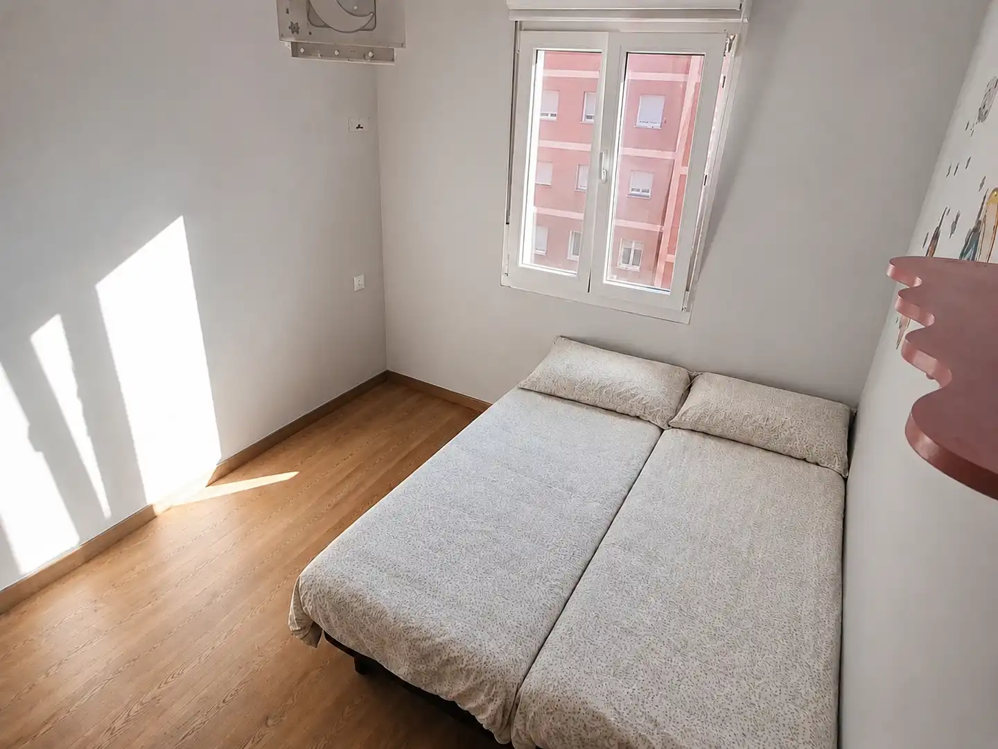 Flat for rent in Paseo de Altamira, Los Castros
