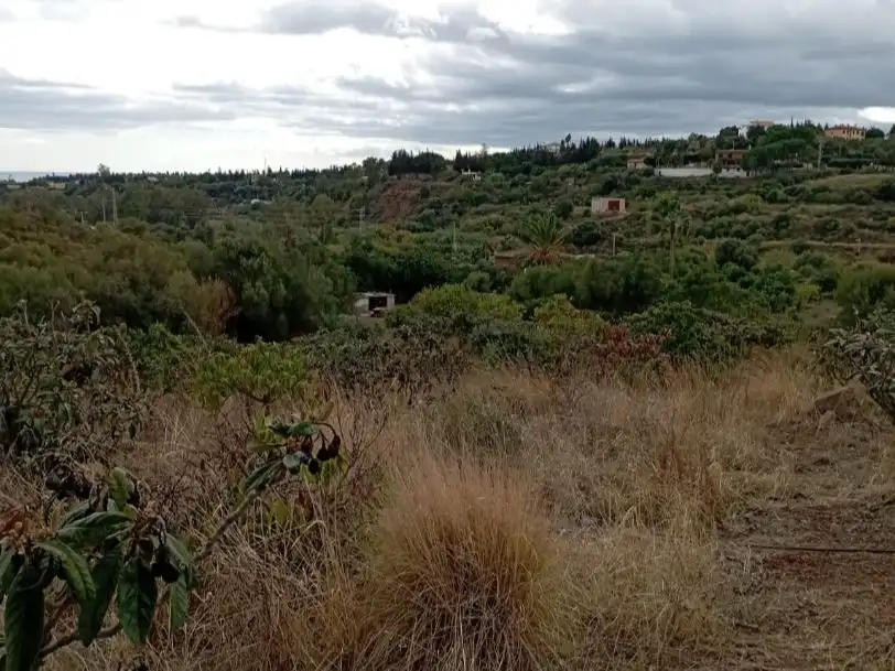 Terreno en venta en Estepona