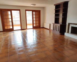 Living room of Flat to rent in Torrelles de Llobregat  with Terrace and Balcony