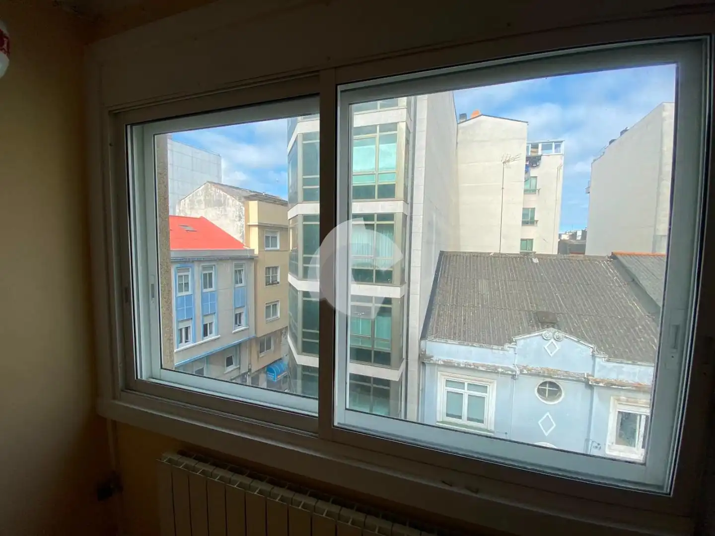 Außenansicht von Wohnungen zum Verkauf in A Coruña Capital  mit Heizung und Abstellraum