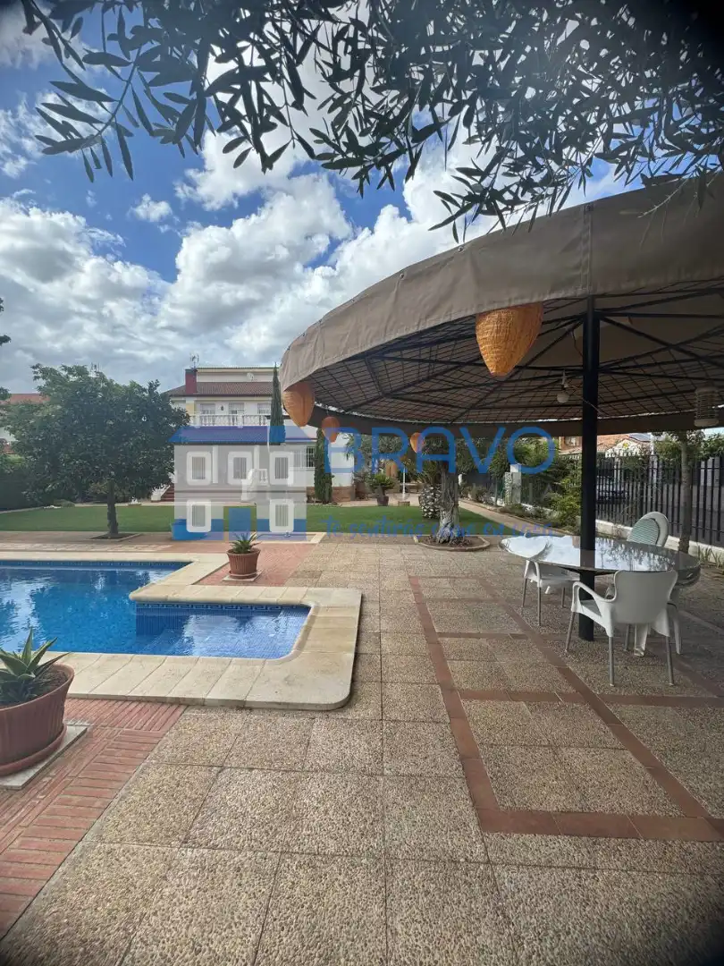 Detached house with terrace for sale in Don Benito, imagen 4