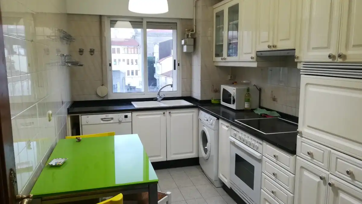 Küche von Maisonette zur Miete in Santiago de Compostela  mit Heizung und Möbliert