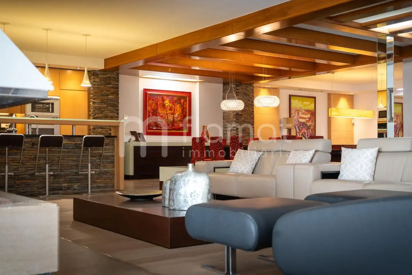 Sala d'estar de Casa o xalet en venda en Sabadell amb Piscina