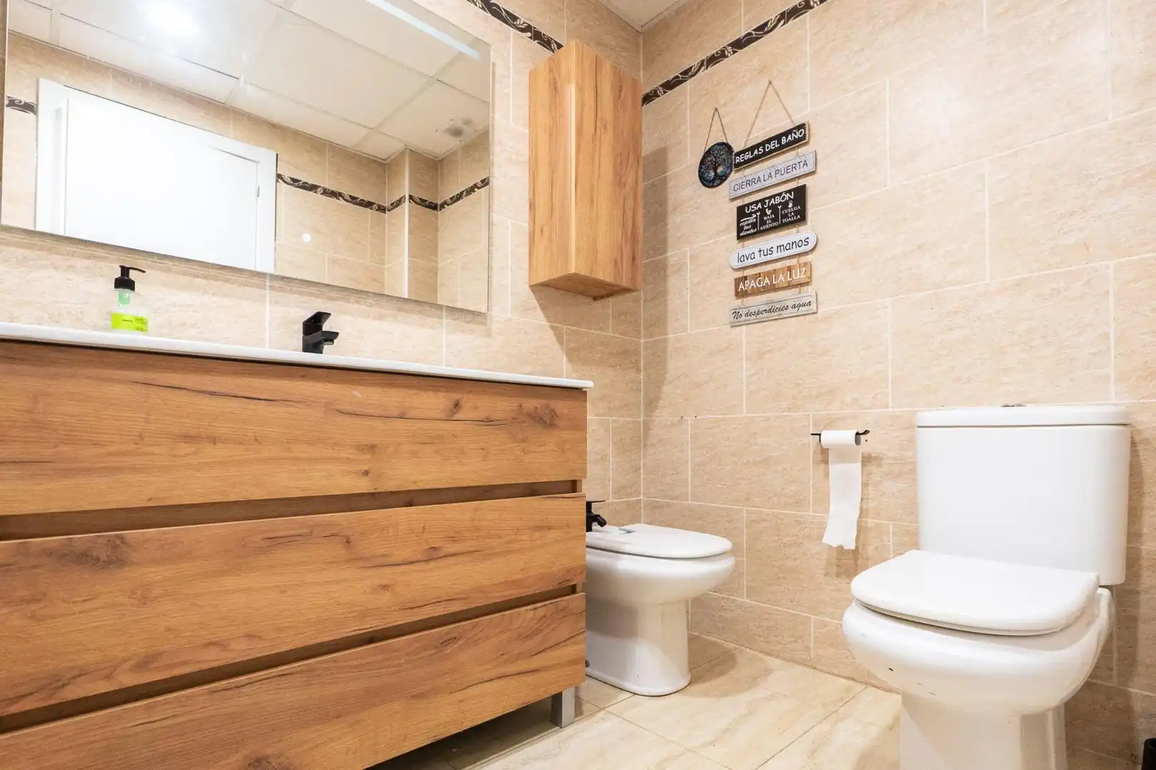 Bathroom of Flat for sale in Deltebre  with Air Conditioner, Terrace and Furnished