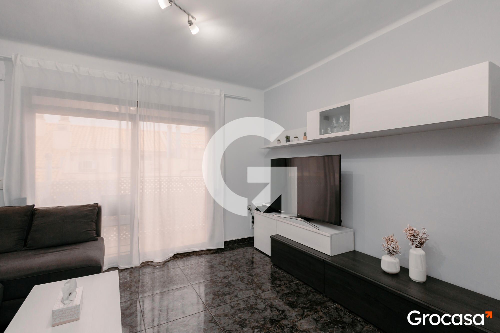 Living room of Flat for sale in Sant Boi de Llobregat  with Air Conditioner, Furnished and Oven