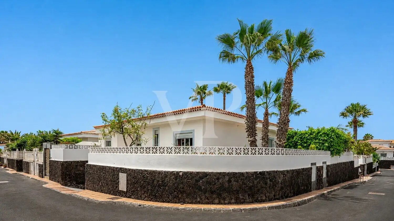 Exterior view of Houses for sale in Arona  with Air Conditioner, Parquet flooring and Terrace